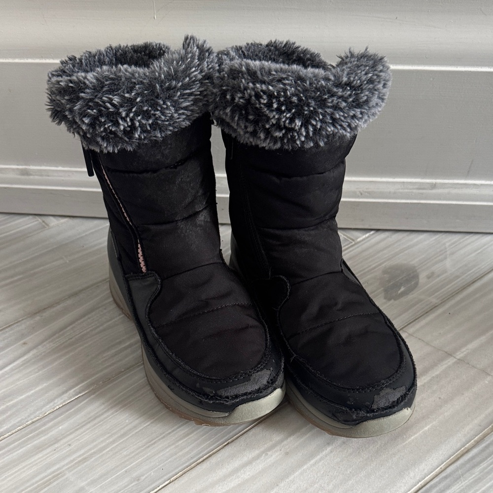 Cougar “Starla” Waterproof Kids Snow Boots (size 1)